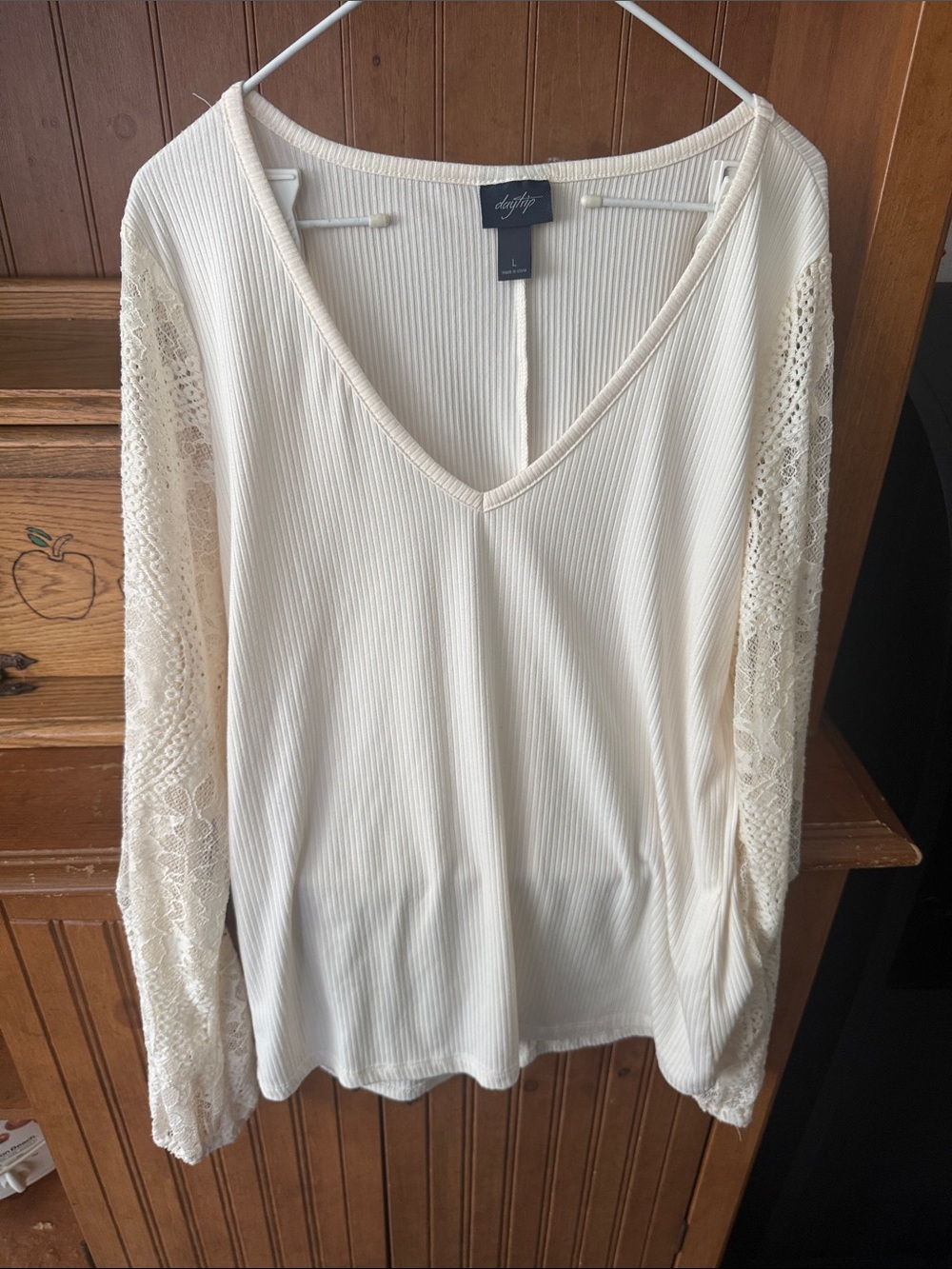 Daytrip Cream Ribbed V-Neck Top with Lace Sleeves